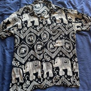 Black & White Elephant Print Short-Sleeve Men's Shirt